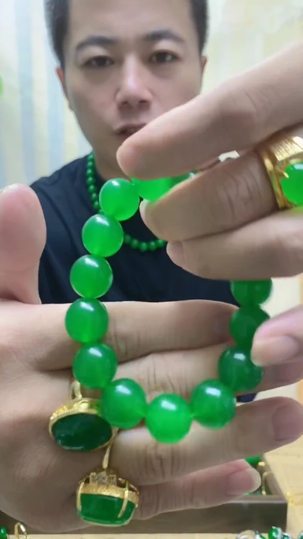 未镶嵌手链翡翠翡翠手链