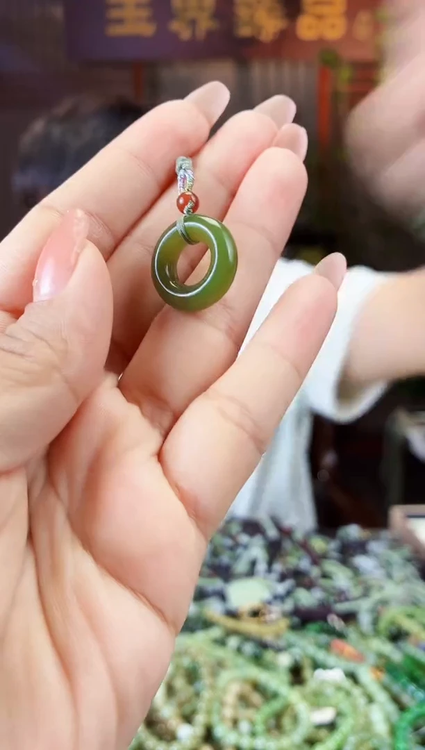 颈饰未镶嵌和田玉多样性发货拍一发一