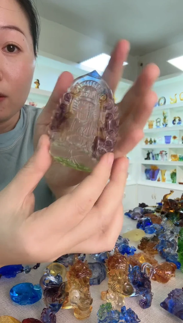 手工艺品琉璃千手观音