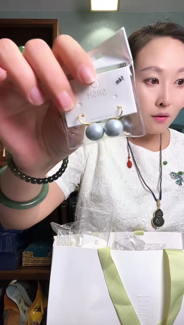 清和自在珠宝-蓝色耳环