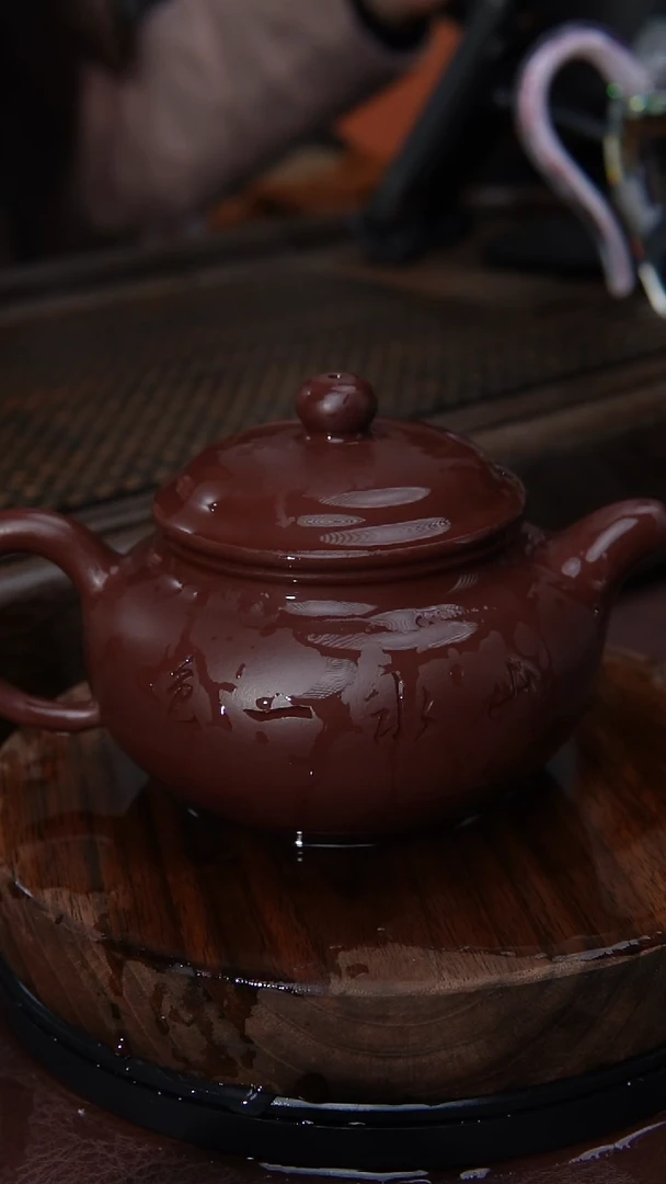 【闪购商品】紫砂茶壶仿古山水刻绘紫泥紫砂壶