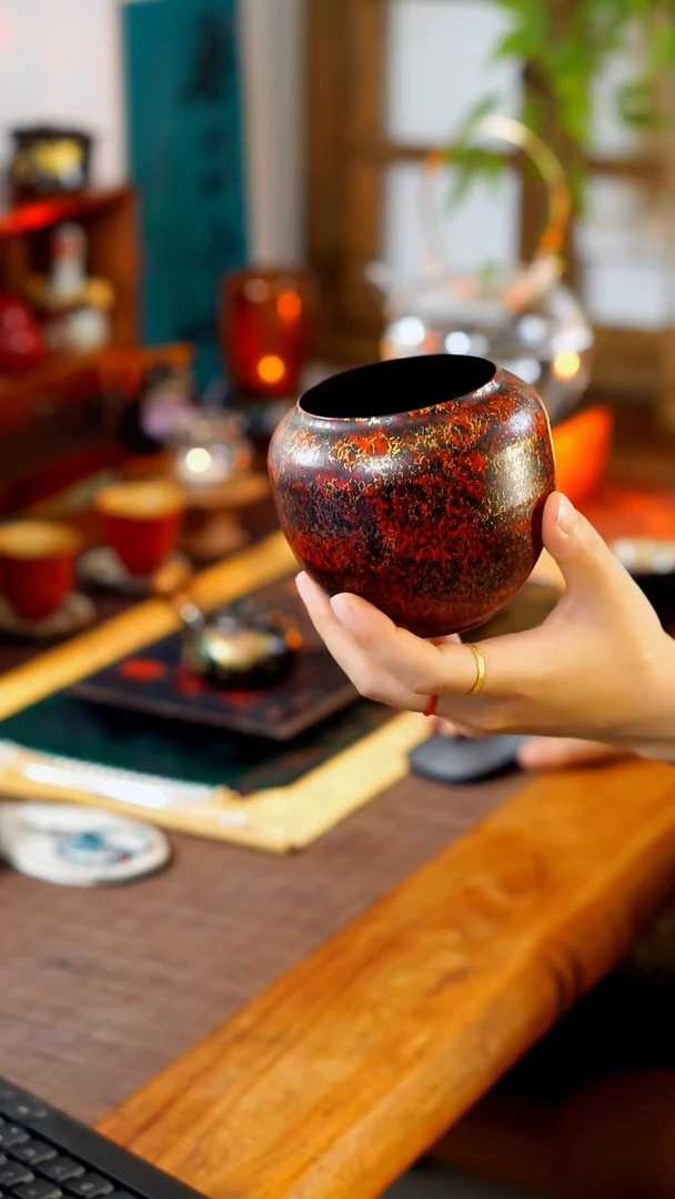 红色老铁水洗红色