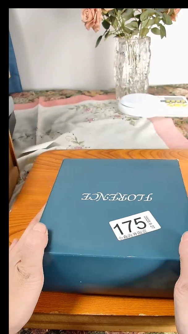 瓷片哦****莫小淼海外陶瓷工艺品