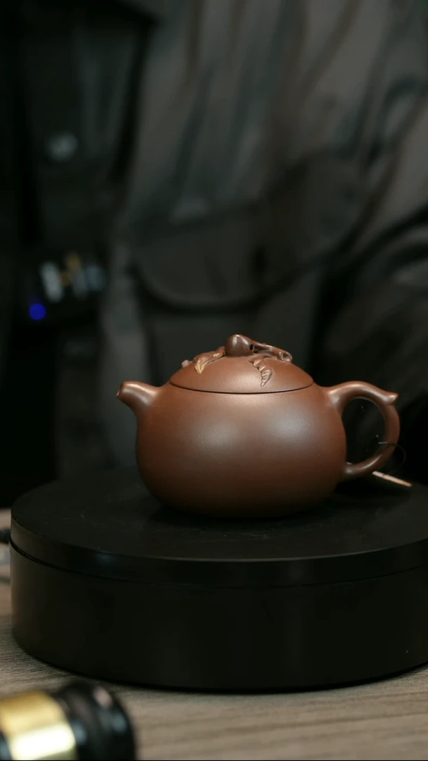 茶壶紫砂一*哥H2312赵信军底槽青寿桃西施