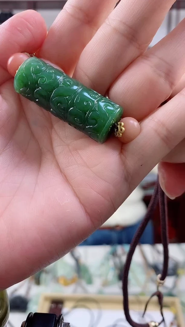 颈饰未镶嵌和田玉1碧