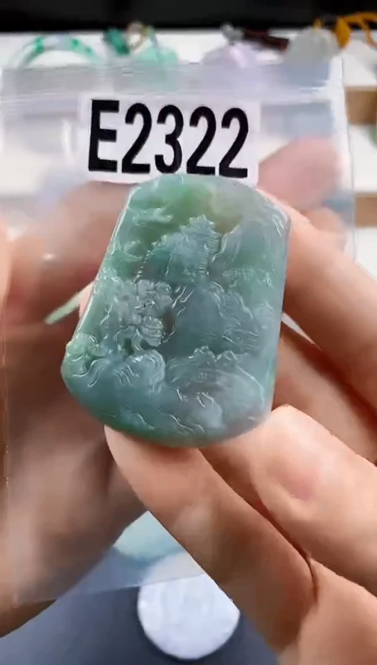 颈饰未镶嵌翡翠天然翡翠吊坠挂件