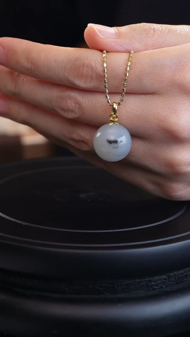 颈饰未镶嵌和田玉新疆青花点墨圆珠意境款吊坠 卡16mm（赠银链）