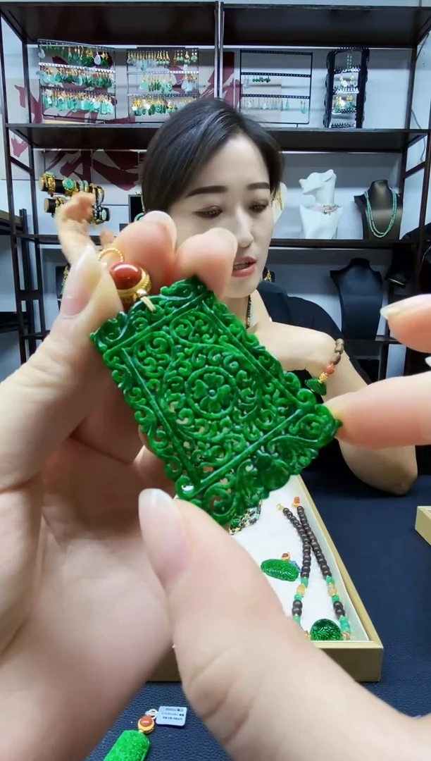 颈饰未镶嵌翡翠翡翠吊坠