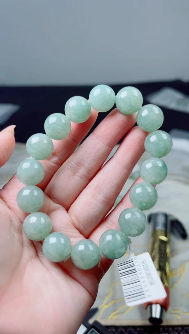未镶嵌定制翡翠翡翠