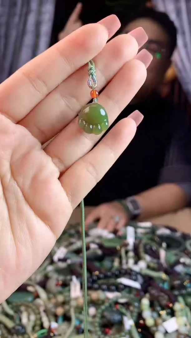 【闪购商品】和田玉挂件未镶嵌多样性发货拍一发一