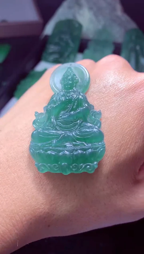 未镶嵌定制翡翠暗**光天然缅甸翡翠A货吊坠多样性发货其一