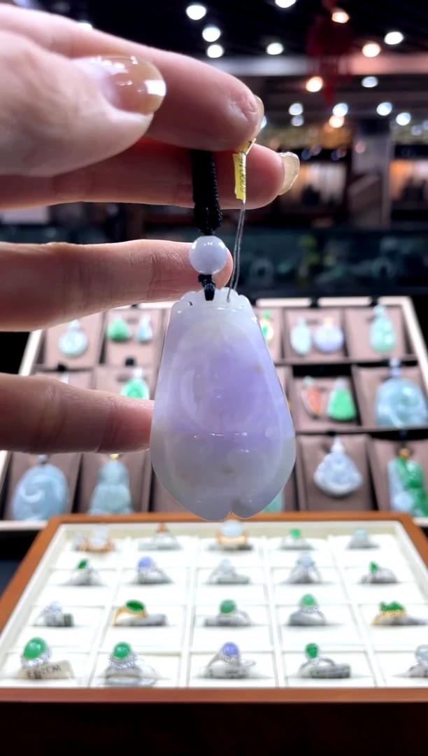 【闪购商品】翡翠颈饰未镶嵌紫色锦鲤