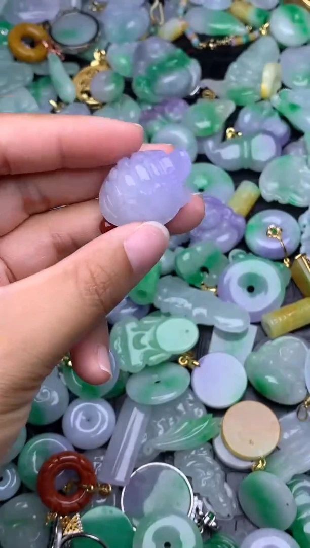 翡翠未镶嵌颈饰天然缅甸翡翠吊坠
