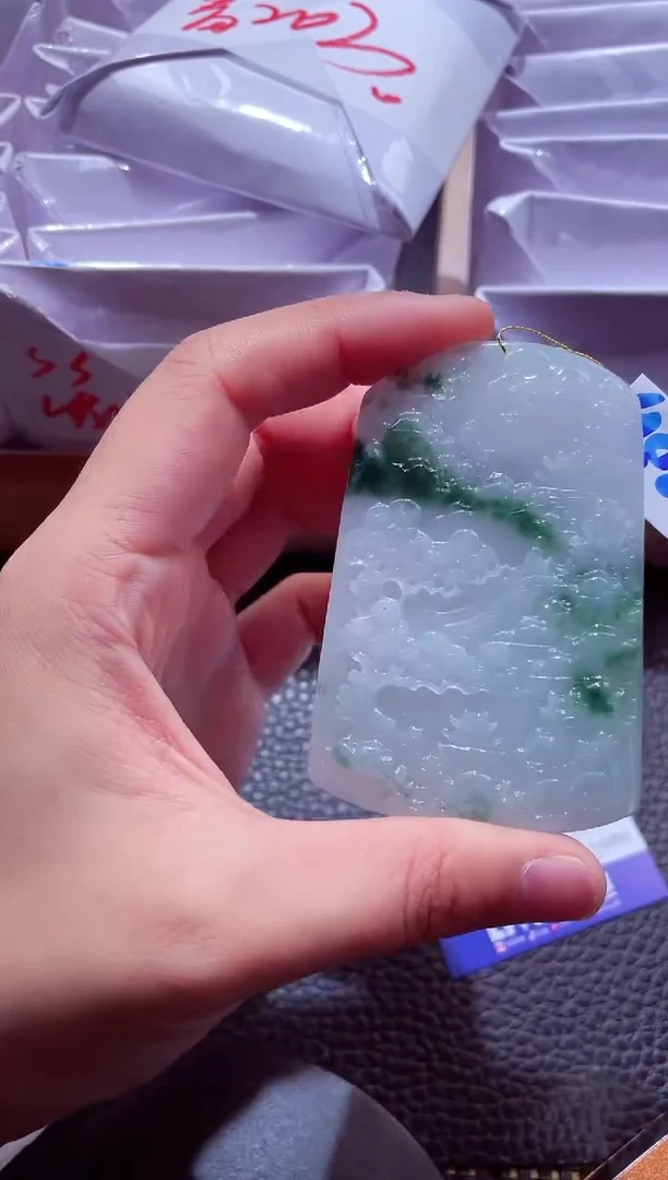 颈饰未镶嵌翡翠00007065