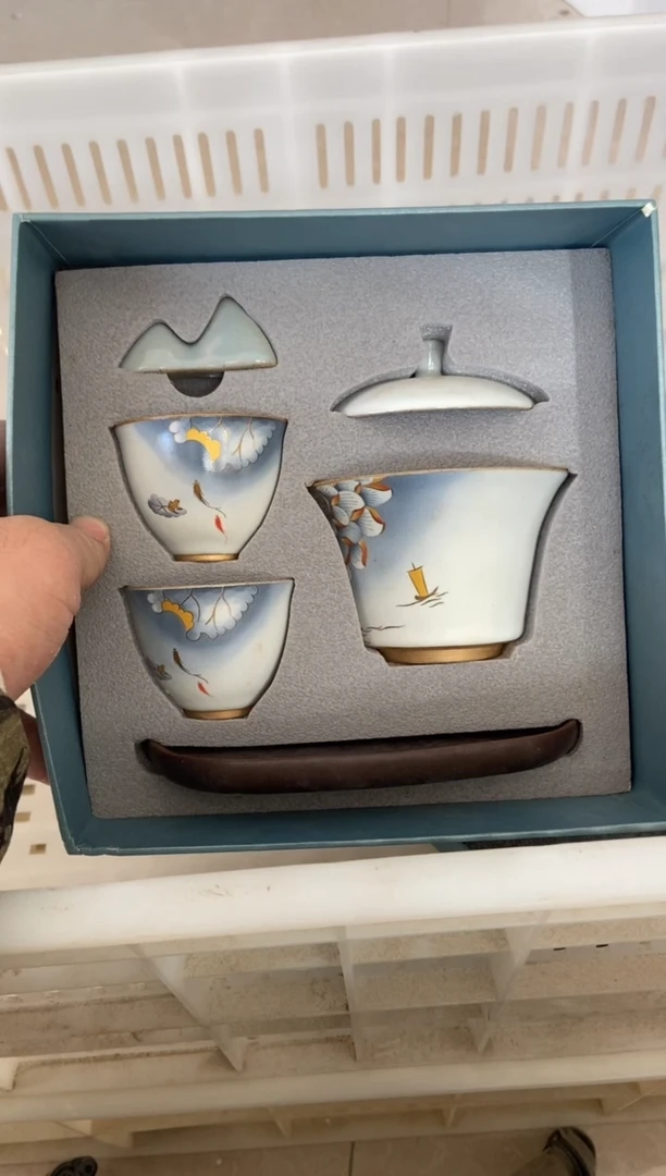 杯无运费险有瑕疵的摄影的产品有使用过的痕迹有点脏介意勿拍