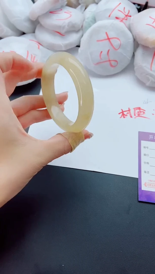 石英质玉手镯未镶嵌J39-59-60