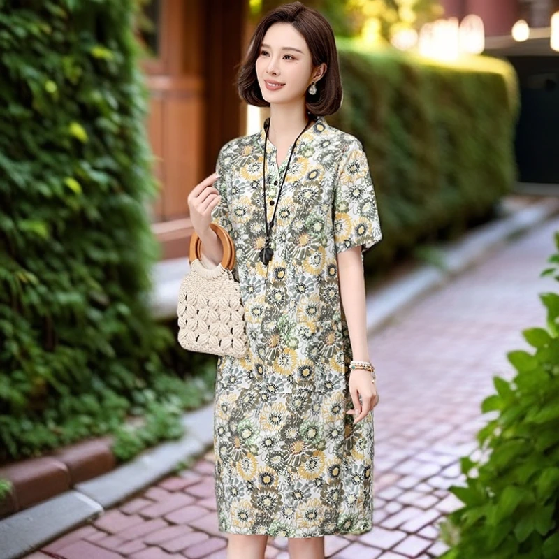 碎花气质2025年夏季时尚减龄印花文艺优雅连衣裙显瘦洋气妈妈装
