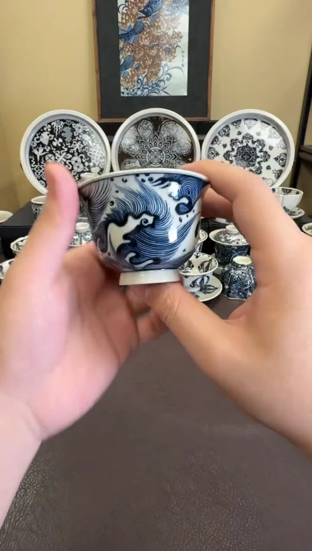 二号釉纯海浪纹铃铛杯