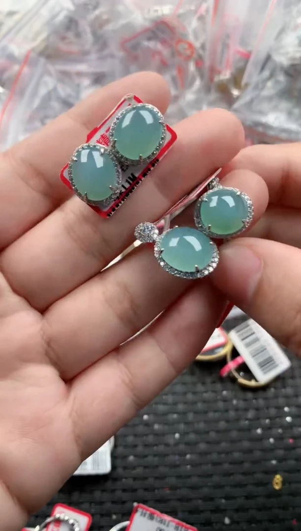银S925镶嵌戒指翡翠555    10