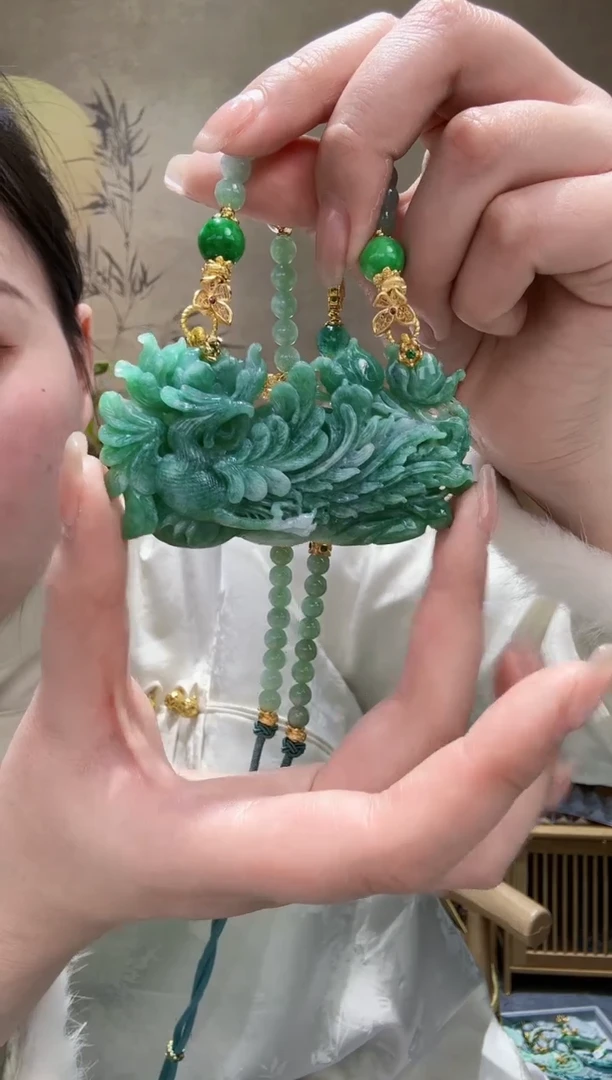 【闪购商品】翡翠颈饰未镶嵌吊坠