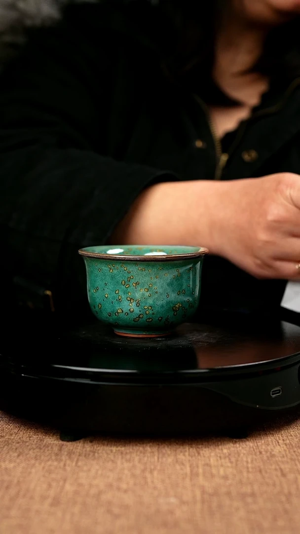【闪购商品】171#国工一级品原矿钧瓷炉钧釉压手杯