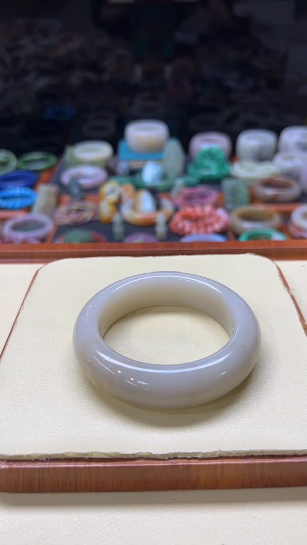 未镶嵌手镯石英质玉乐*寰161