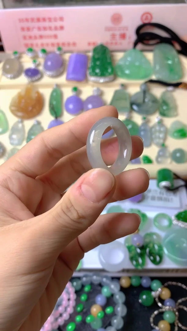 未镶嵌定制翡翠福*浼戒圈