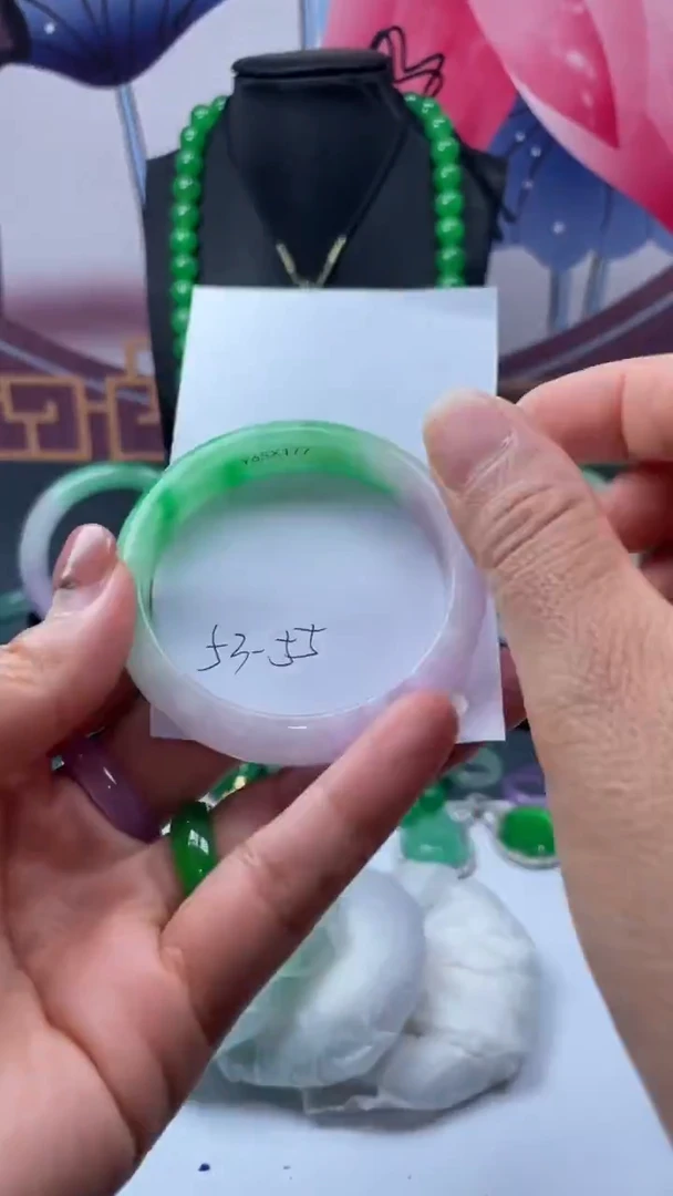 非金属仿水晶璐***^手镯