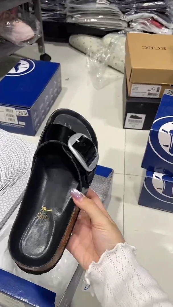 套趾266  黑博肯37码