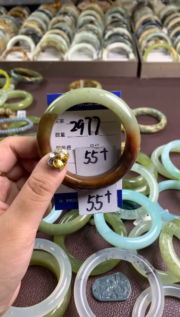 【闪购商品】蛇纹石玉手镯未镶嵌2977