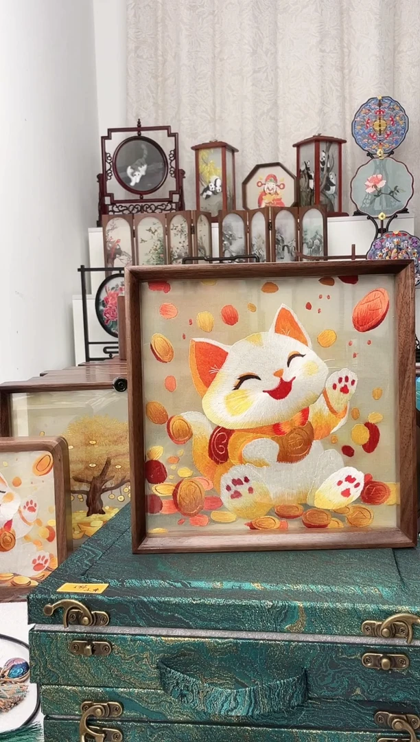 扇子苏绣作品手工精品摆台