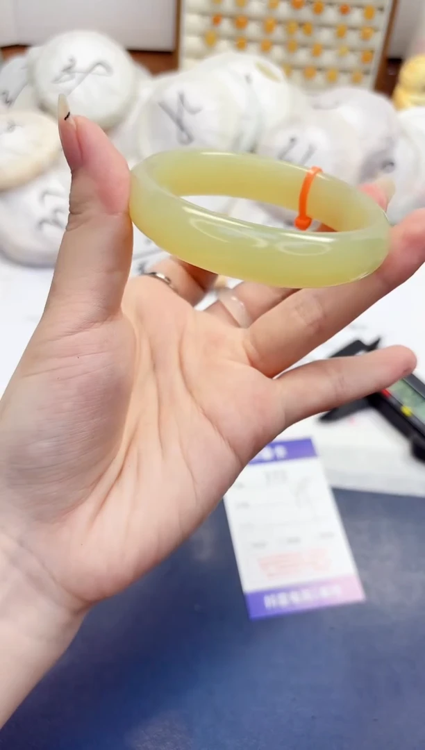 石英质玉手镯未镶嵌372-晴水-圈口57