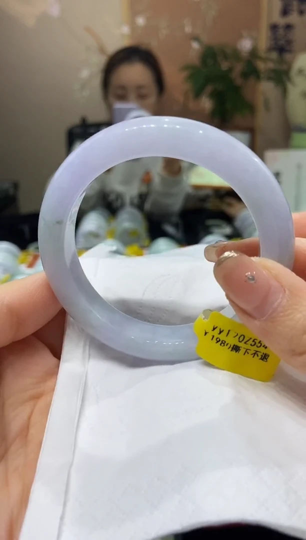 【闪购商品】翡翠手镯未镶嵌55.4圈口