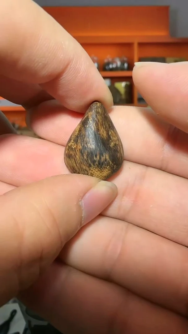 沉香吊坠91号瘤疤多样性发一