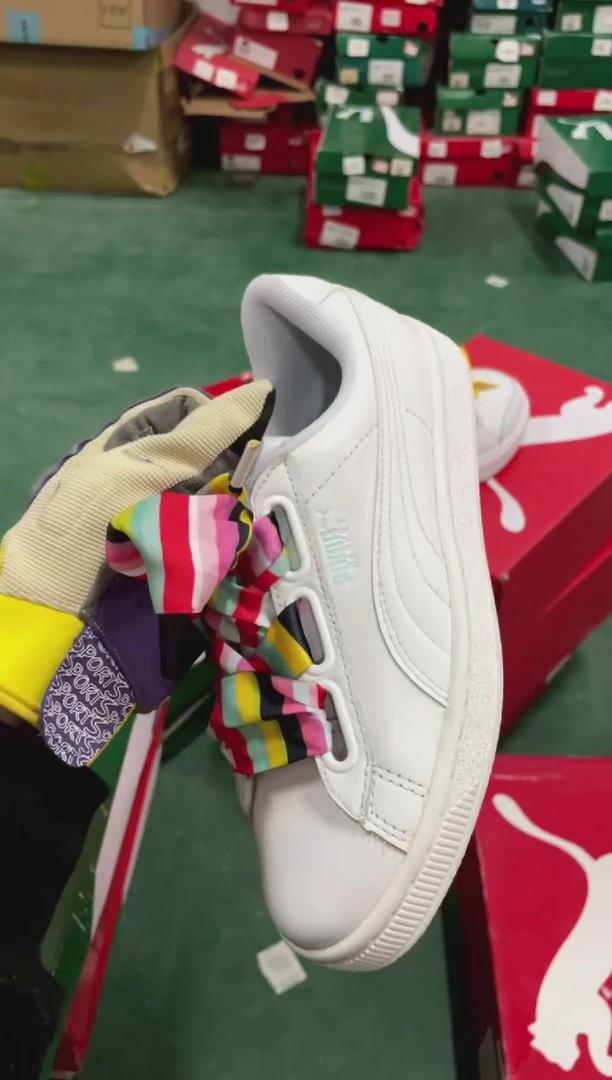 彪马时尚休闲运动鞋35.5M  A124