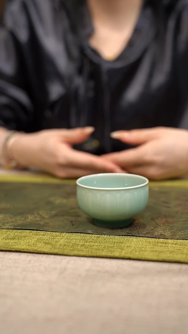 摆件汤****生龙泉青瓷 莲瓣系列 禅定杯