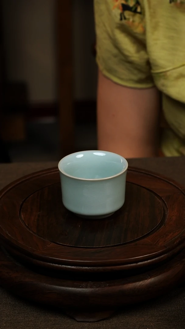 瓷片069汝瓷马蹄杯50ml 微瑕