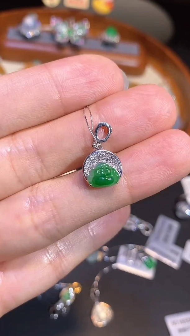 翡翠18K金镶嵌吊坠(不含链)吊坠