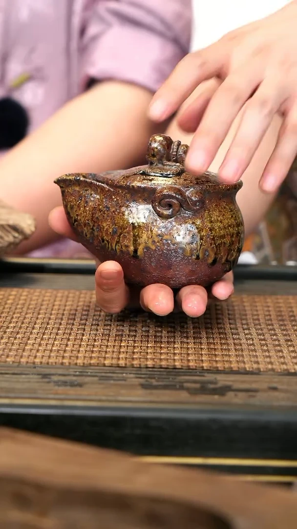 紫砂杯子GFY54宜兴紫砂《沉香烧·大宝瓶》