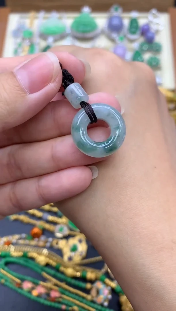 翡翠未镶嵌颈饰17-中国好珍宝