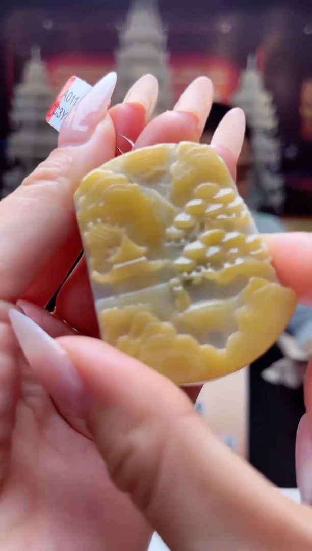 【闪购商品】翡翠颈饰未镶嵌MFC030217