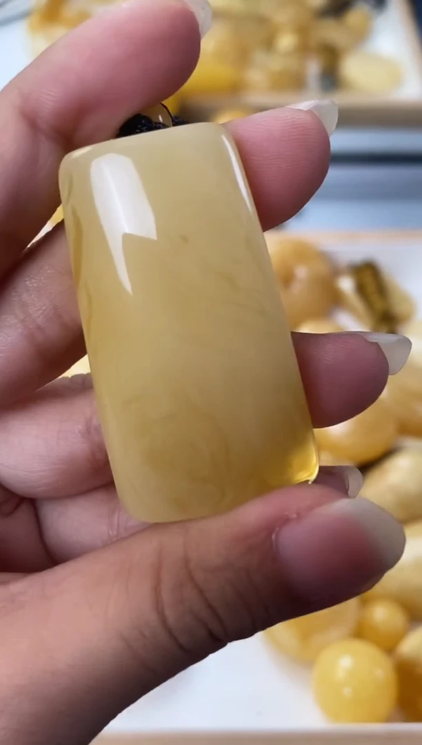 未镶嵌琥珀裸石天然琥珀蜜蜡