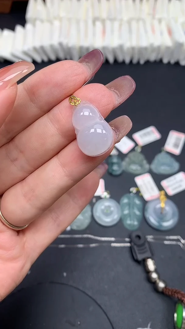 翡翠18K金镶嵌吊坠(不含链)MS190566