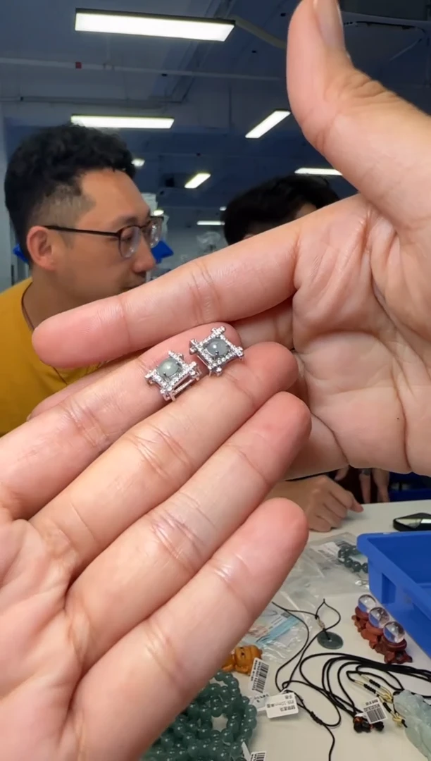 【闪购商品】翡翠耳饰未镶嵌翡翠耳钉