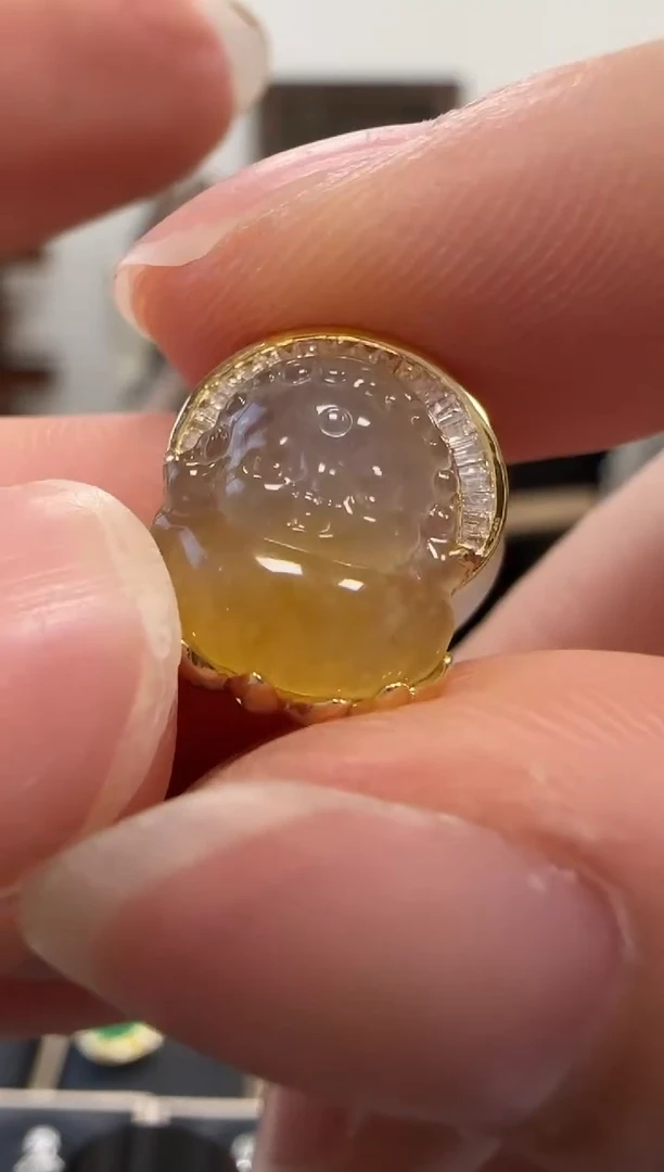 【闪购商品】翡翠吊坠(不含链)18K金镶嵌吊坠