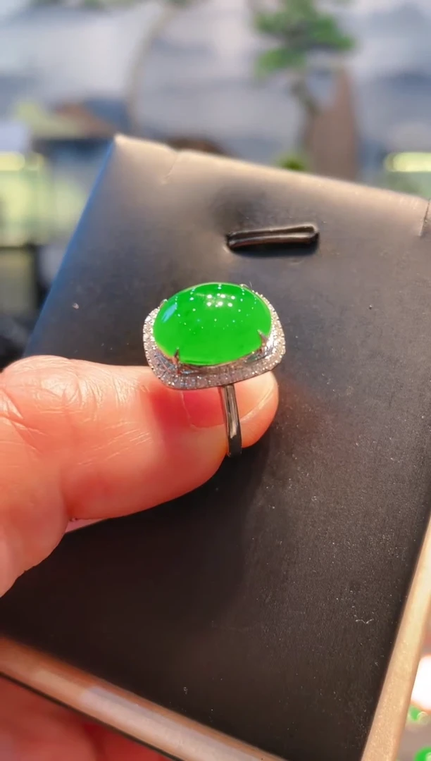 翡翠18K金镶嵌颈饰天然A货翡翠A91