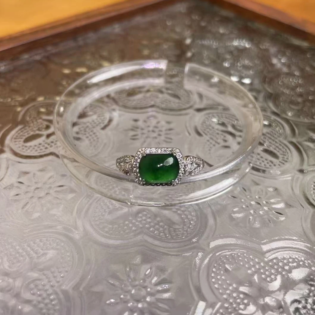 天然A货翡翠阳绿戒指 多样性发其一