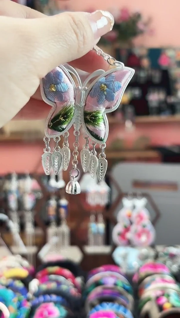 爱****点艺枝独绣手工饰品300