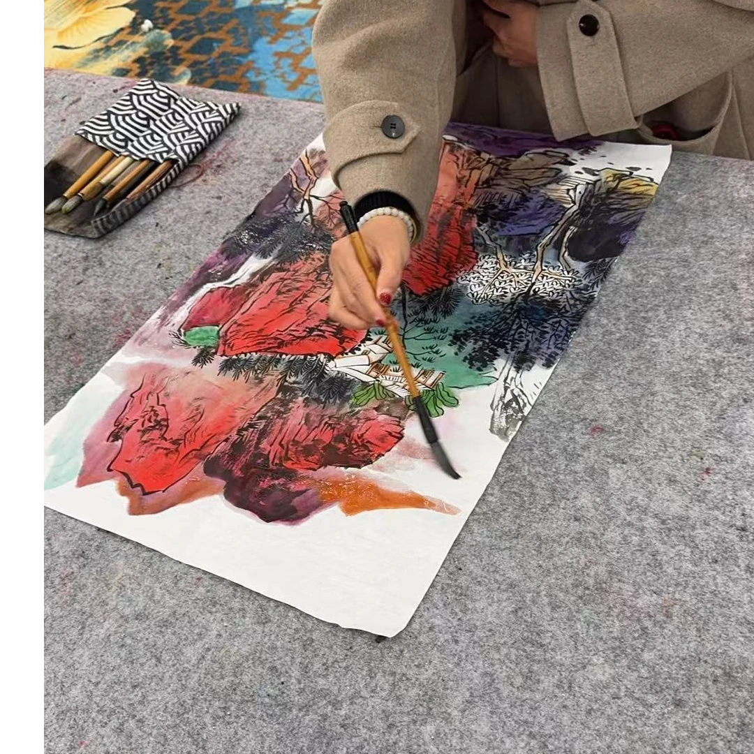 橱窗展示/传奇美术/苏珊/宣纸国画/带证书