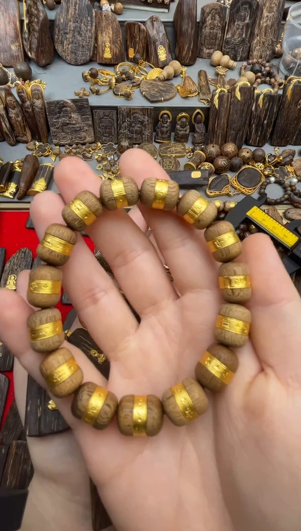 沉香吊坠博*沉香吊坠4